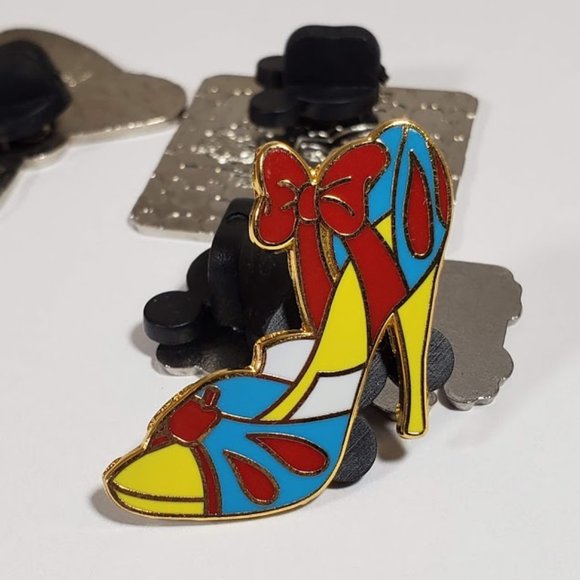 Vintage Walt Disney Resort Trading Pin Lot - Picture 3 of 13